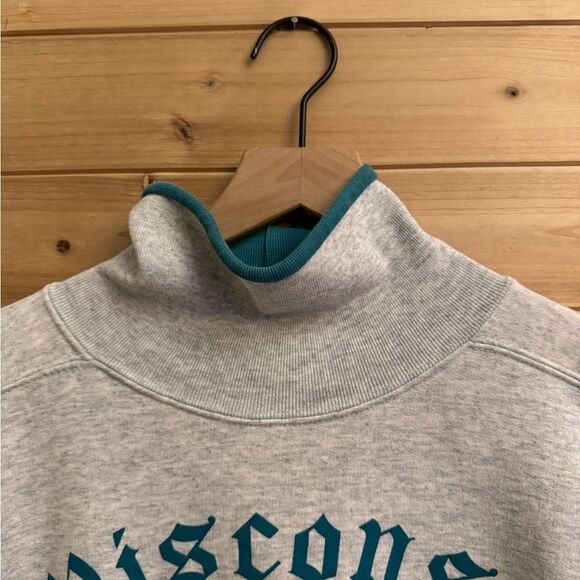 Vintage 90’s 1991 Wisconsin Size XL Crest Turtleneck Pullover Sweatshirt - Picture 5 of 12